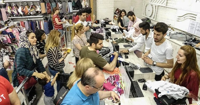 Van'da yer kalmadı! Vali açıkladı: Oteller doldu, sosyal tesisler doldu