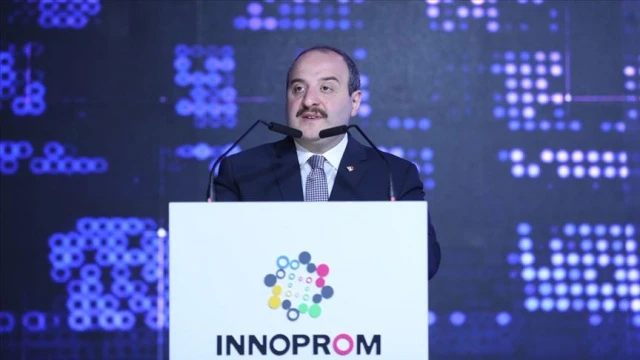 'Sanayinin gücüne güç katmak için üretimde yapısal dönüşümü hızlandırıyoruz'
