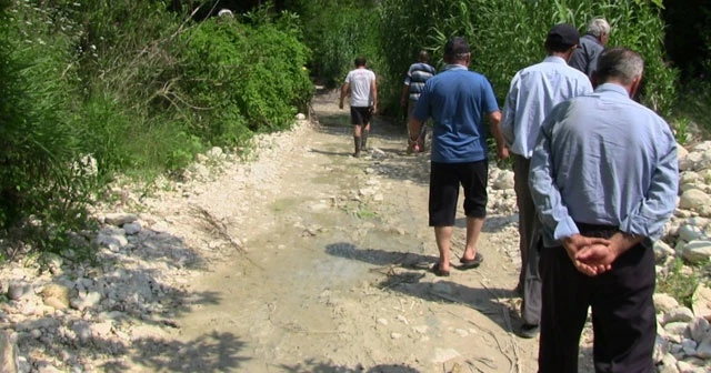 20 yıldır tarlalarına sadece yaz aylarında girebiliyorlar