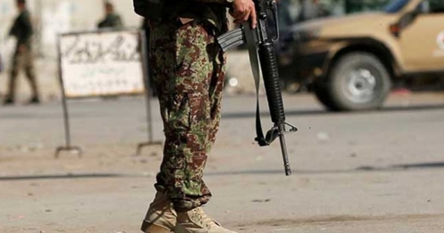 Afganistan&#039;da bir general öldürüldü
