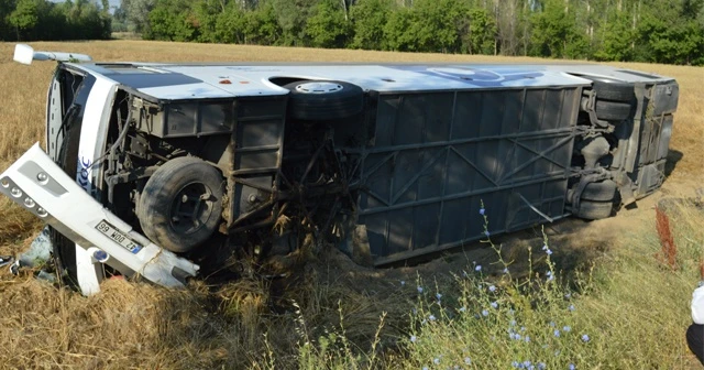 Afyonkarahisar'da otobüs devrildi: 7 yaralı