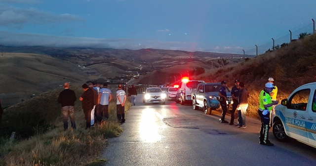 Ankara’da otomobil uçurumdan uçtu: 1 ölü
