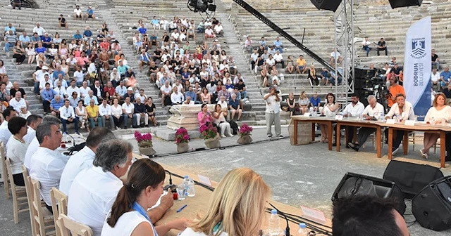 Bodrum Belediye Meclisi Antik Tiyatro'da toplandı
