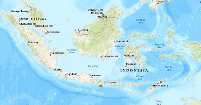 Endonezya&#039;da 5.7 büyüklüğünde deprem