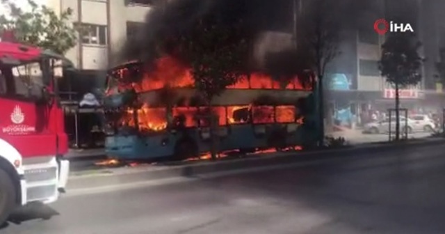 Esenyurt&#039;ta özel halk otobüsünde yangın!