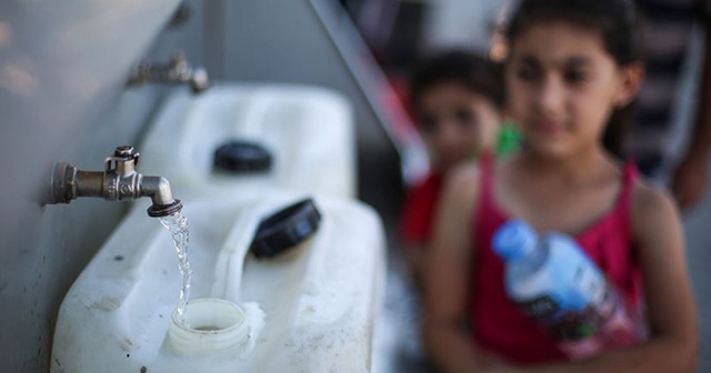 Gazze&#039;de su krizi tehlikeli boyutlara ulaştı