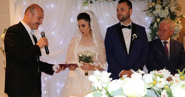 İçişleri Bakanı Soylu nikah şahidi oldu