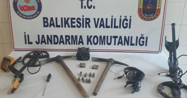 Kaçak Kazı yapan definecilere suçüstü