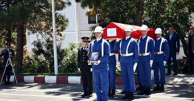 Kalp krizi geçiren astsubay hayatını kaybetti