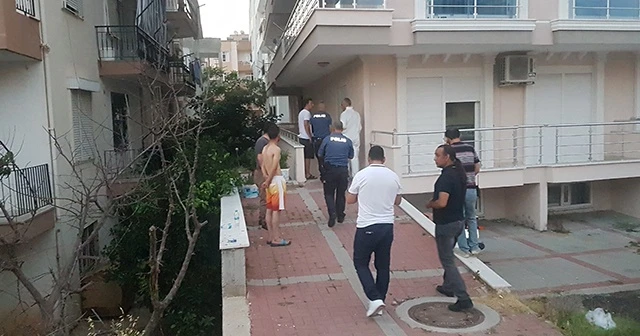 Kötü koku komşuları harekete geçirdi, yatağında ölü bulundu