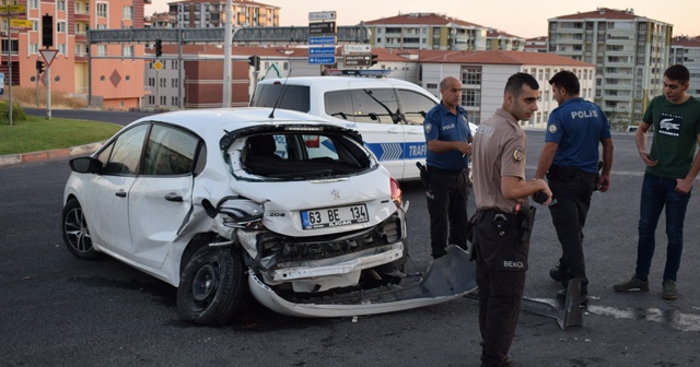 Malatya&#039;da trafik kazası: 1&#039;i ağır 2 yaralı