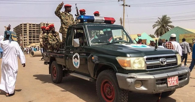 Sudan'da genelkurmay başkanı öncülüğündeki darbe girişimi engellendi