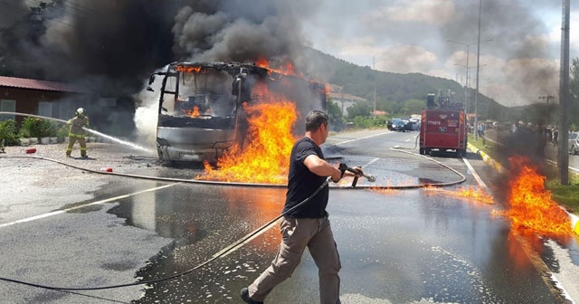 18 yaşındaki teyze ve 5 yaşındaki yeğen kucak kucağa yandı