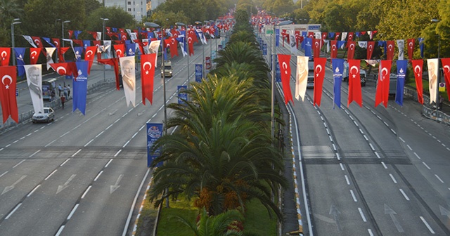 30 Ağustos Zafer Bayramı sebebiyle Vatan Caddesi trafiğe kapatıldı