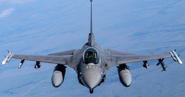 ABD'de eski F-16 sivil satışa çıkarıldı