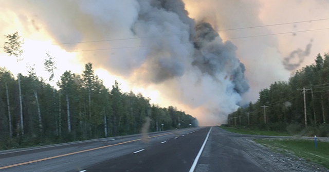 Alaska’da orman yangını yerleşim yerlerine sıçradı