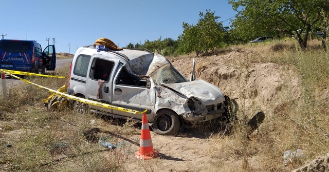 Anne ve bebeği trafik kazasında yaşamını yitirdi