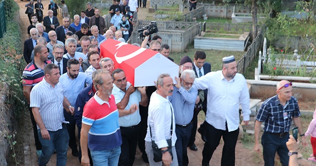 Bakan Yardımcısı Dursun toprağa verildi