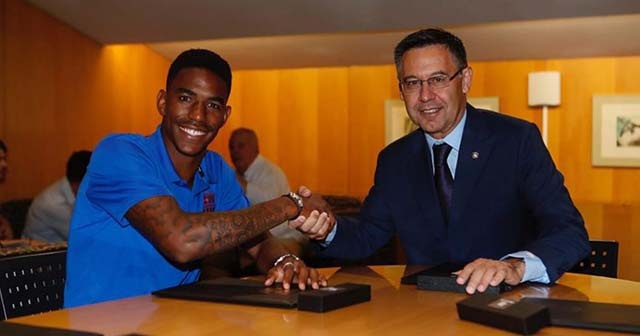 Barcelona, Junior Firpo&#039;yu transfer etti