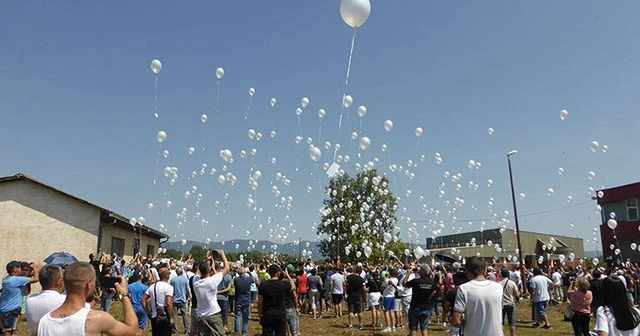 Bosna'daki 'ölüm kampı' kurbanları anıldı