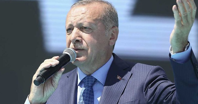 Cumhurbaşkanı Erdoğan: Bize kefen biçenlerin heveslerini kursaklarında bırakmayı sürdüreceğiz