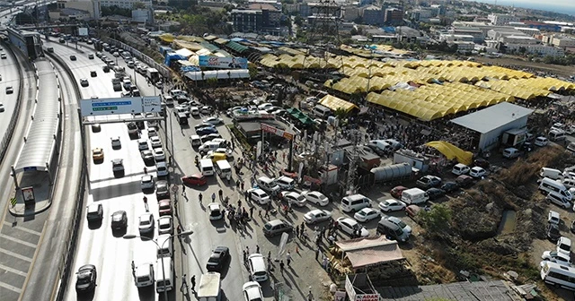 E-5 yanyolda hayvan pazarı ve kesimhane trafiği havadan görüntülendi