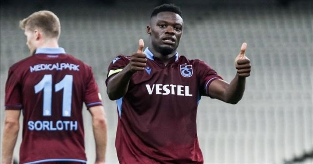 Ekuban &#039;hat-trick&#039; yaptı, Trabzonspor 50. galibiyetini aldı