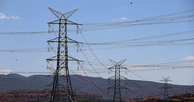 Elektrikte yerli üretimle 1,4 milyar dolar kasada kaldı