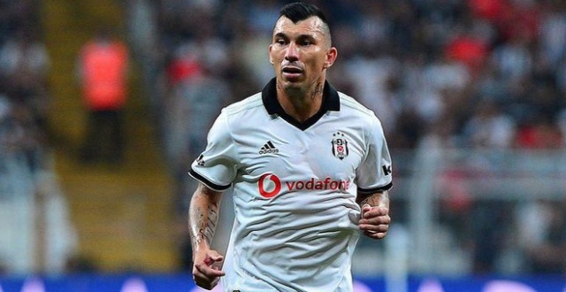 Gary Medel&#039;in yeni rotası İtalya