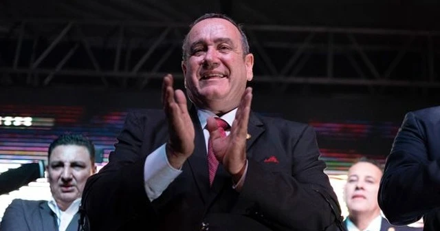 Guatemala'nın yeni Devlet Başkanı Alejandro Giammattei