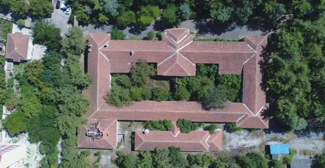 Harabeye dönen Sultan Abdülhamid Han’ın mirası yeniden hastane olacak
