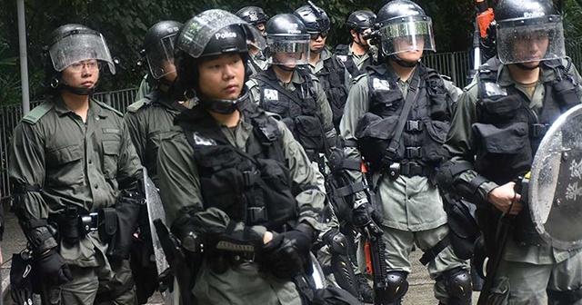 Hong Kong’da protestolar yasağa rağmen devam ediyor