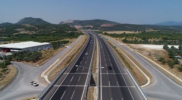 İstanbul-İzmir Otobanı’ndan rekor araç geçti