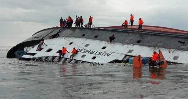 Kamerun'da tekne battı: Onlarca kişi kayıp