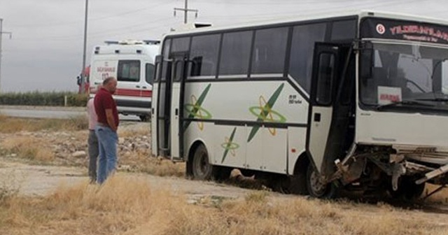 Karaman&#039;da işçi servisi devrildi: 16 yaralı