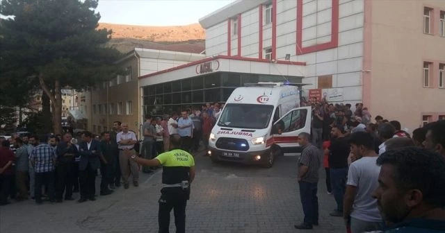 Kayseri'de minibüs ile kamyonet çarpıştı