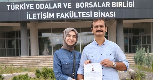 Kızının izinden giden babanın üniversite heyecanı