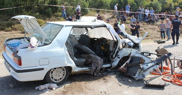 Korkunç kaza: 2 ölü, 2 ağır yaralı