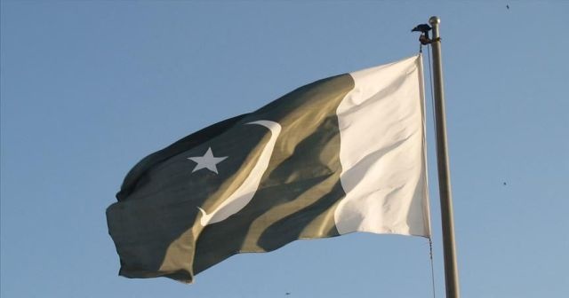 Pakistan Hindistan&#039;dan büyükelçisini geri çekmesini istedi