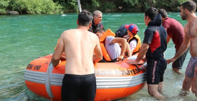 Piknik yapan 70 kişi mahsur kaldı