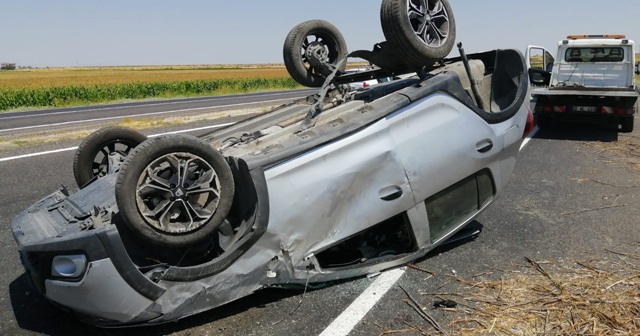 Şanlıurfa'da devrilen otomobildeki 5 kişi yaralandı