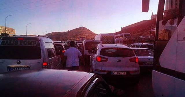 Şanlıurfa'da hareketli anlar! Şüpheli paketten patlayıcı çıktı