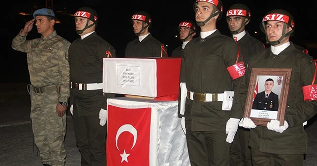 Şehit Gezer için Hakkari’de tören düzenlendi