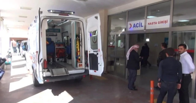 Suriyelileri taşıyan minibüs kaza yaptı: 13 yaralı