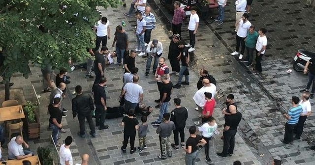 Taksim Talimhane&#039;de meydan kavgası kamerada