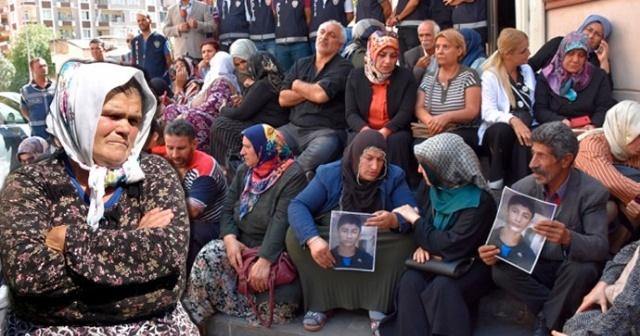 ‘Benim Eren&#039;im fakir çocuğu diye mi şehit olduğunda kimse gelmedi? O annelerin acılarını anlıyorum’