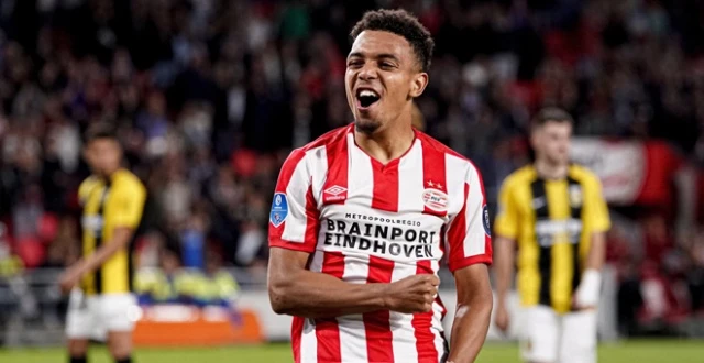 20 yaşındaki yıldız 5 attı! PSV kazandı