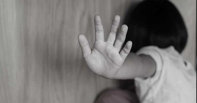 5 yaşındaki çocuk dövülerek öldürüldü