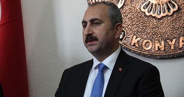 Adalet Bakanı Gül: &#039;Nerede ahlaksızca bir saldırı varsa orada FETÖ belirtisi vardır&#039;