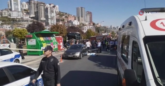 Ankara&#039;da halk otobüsü yolcu dolu durağa girdi: 3 ölü